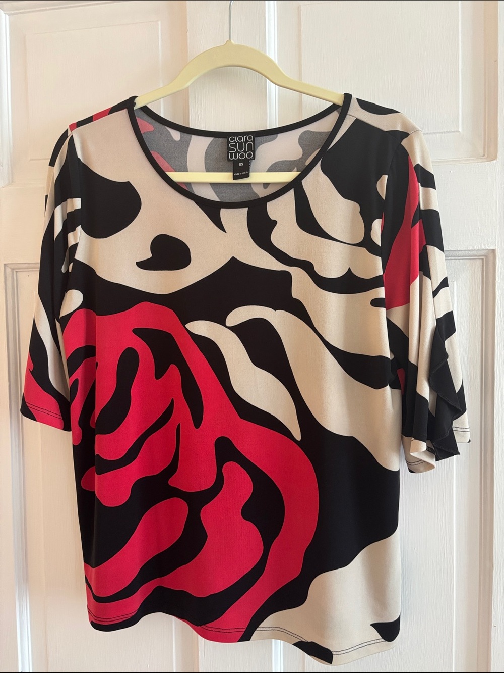 Clara Sun Woo Red, Black & Cream Abstract Short Sleeve Top